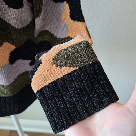 Lisa Todd Women's Camo Round Neck Sweater Size Large Chenille Soft Comfy NEW NWT - Picture 11 of 14